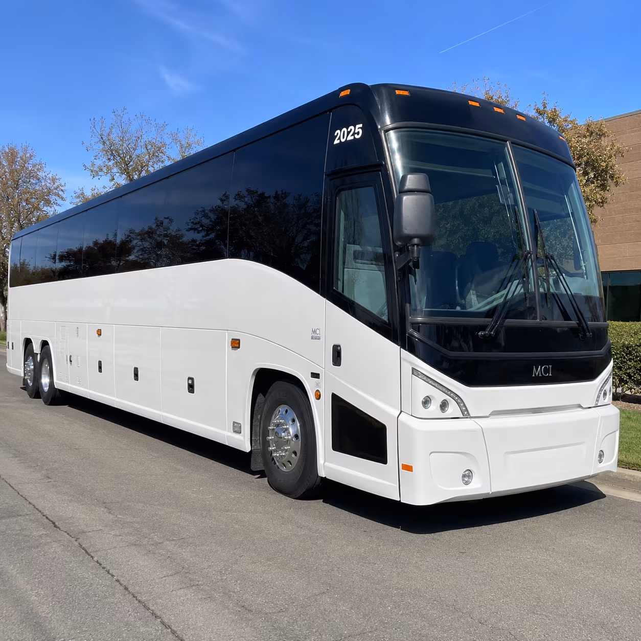 minibus rentals for smaller yuma prom groups comfortable cool and right on time